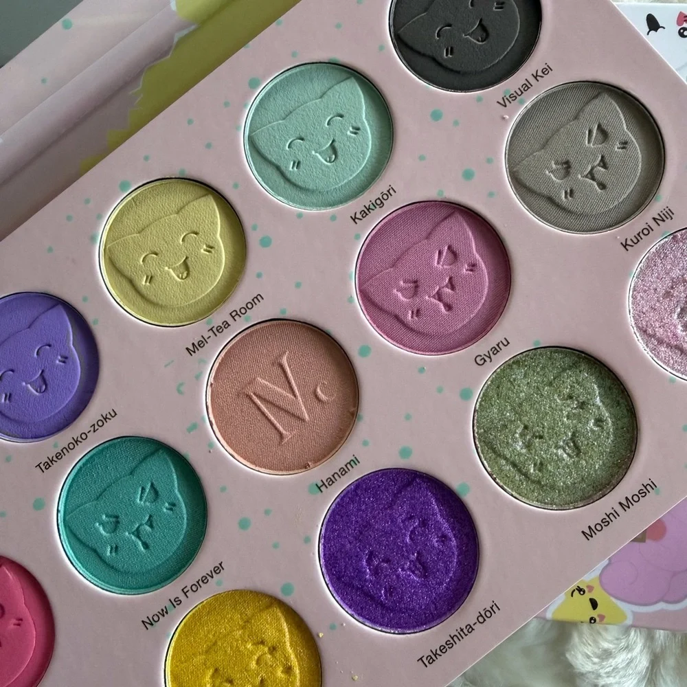 New Nomad Toyko Harajuku Pastel Dreams Eyeshadow Palette